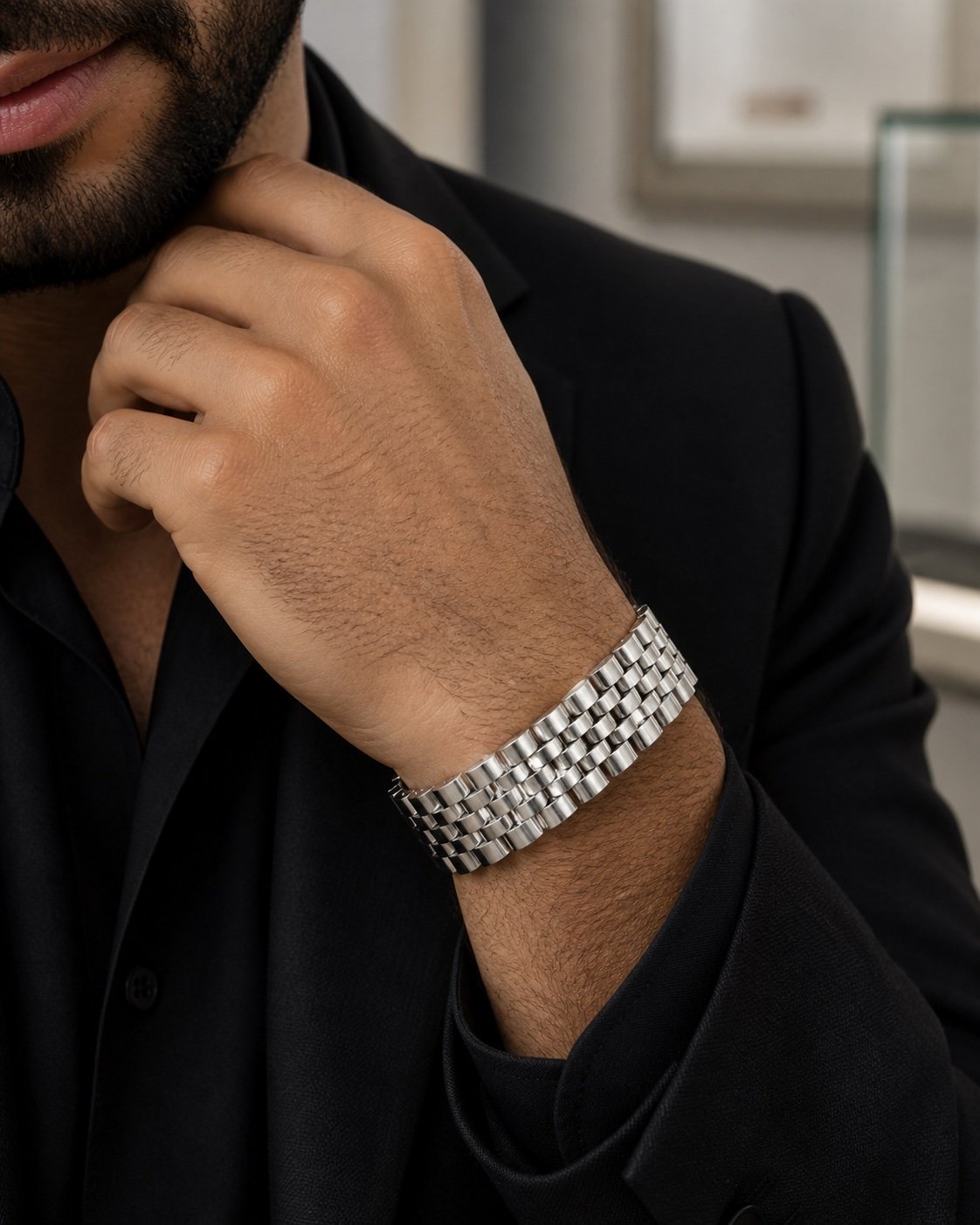 watch style stainless steel link bracelet — detail view Watch-Style Stainless Steel Link Bracelet — detail view